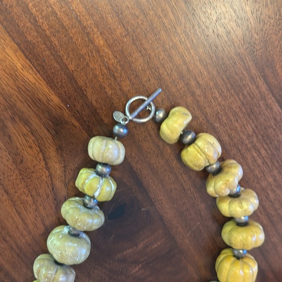 Susan Skinner Japanese jade and Navajo pearl necklace - Picture 2 of 4